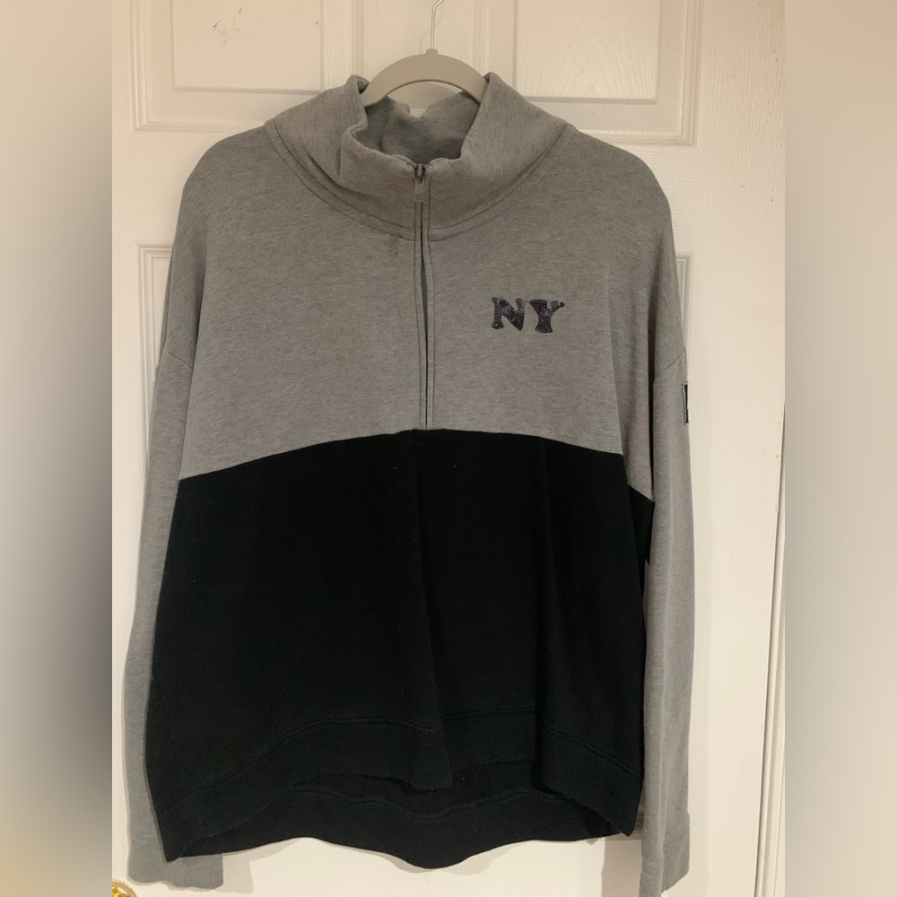 PINK Victoria’s Secret quarter zip